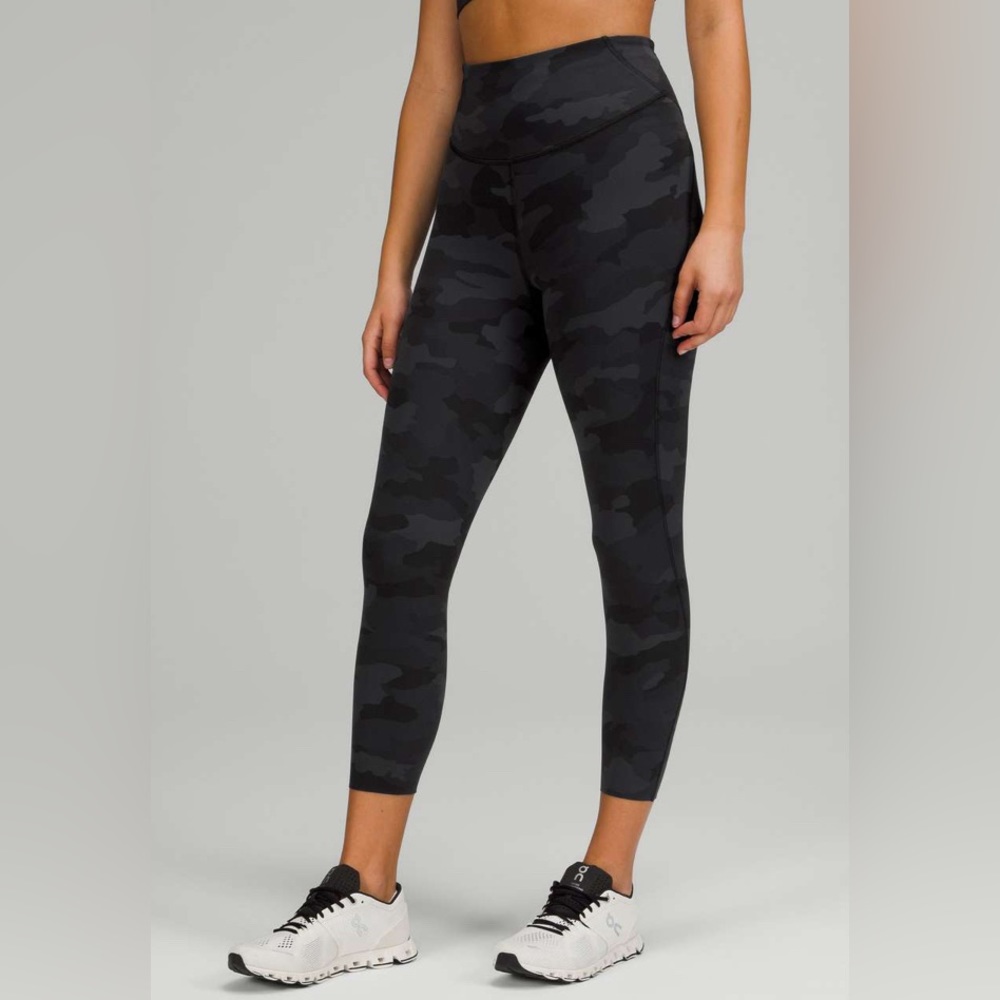 Lululemon Base Pace High-Rise Crop 23" Heritage 365 Camo Deep Coal Multi